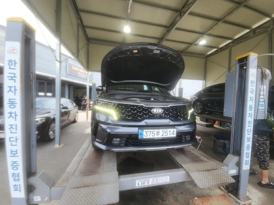 Kia Sorento — фото 1