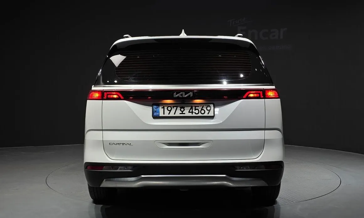Kia Carnival — фото 4