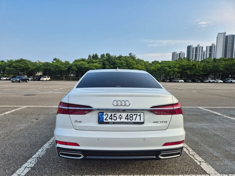 Audi A6 — фото 10