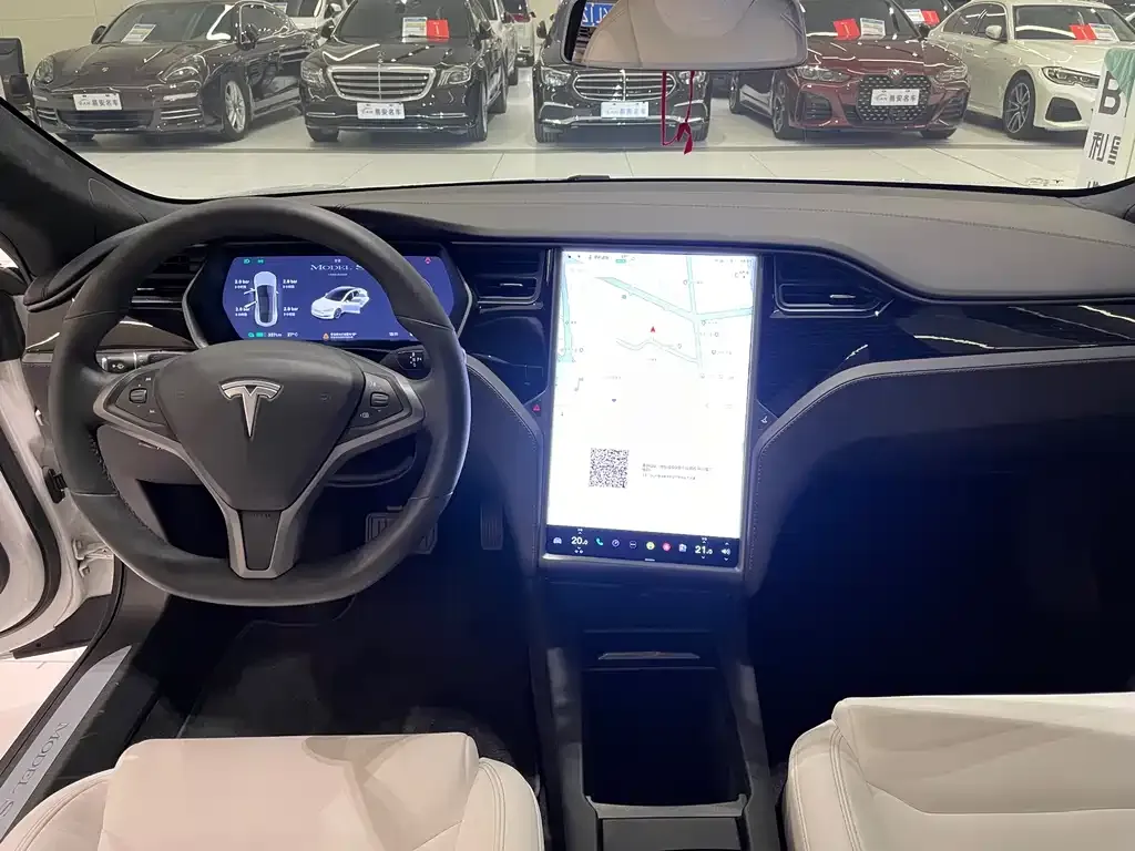 Tesla Model S — фото 3