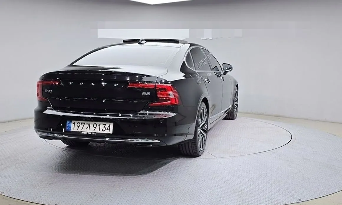 Volvo S90 — фото 10