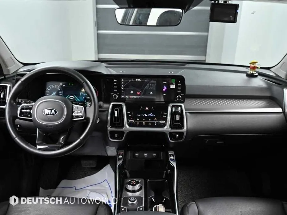 Kia Sorento — фото 6