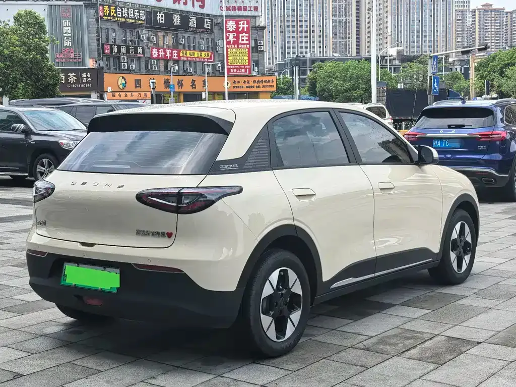 Geely Starburst — фото 7