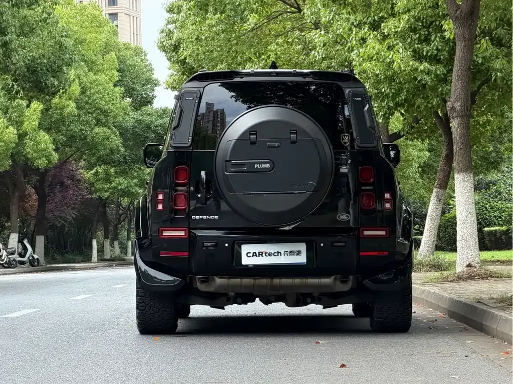 Land Rover Defender — фото 4