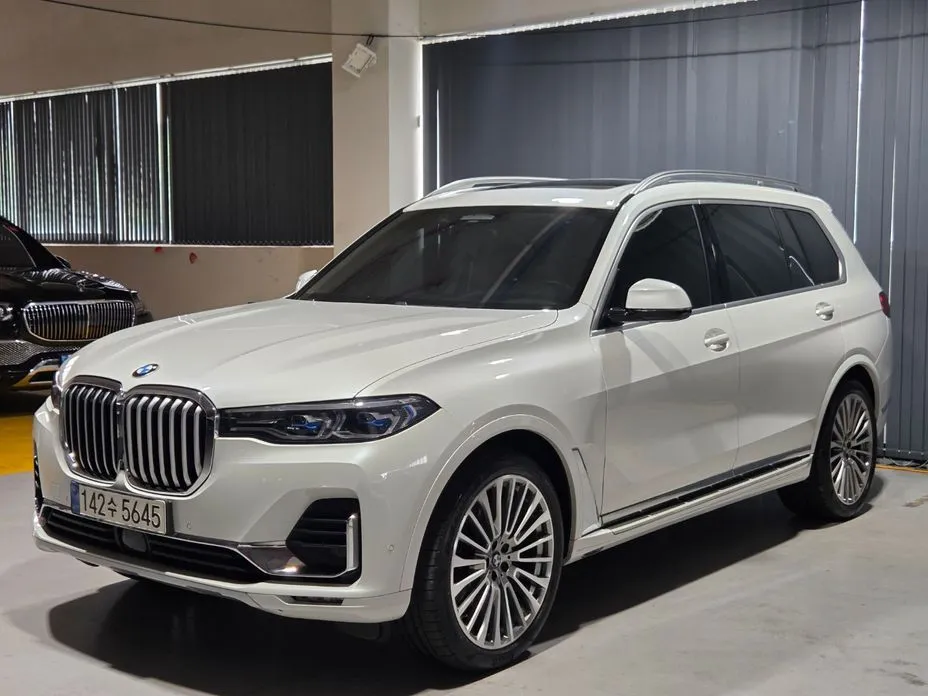 BMW X7 — фото 1