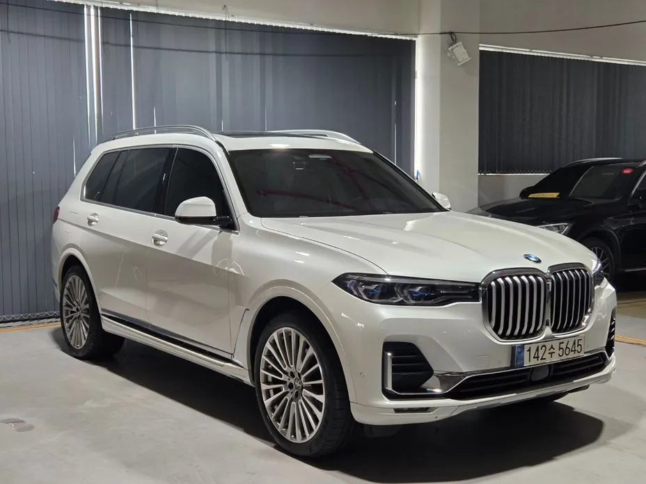 BMW X7 — фото 2