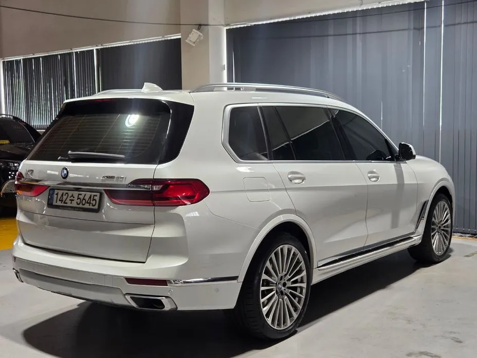 BMW X7 — фото 4