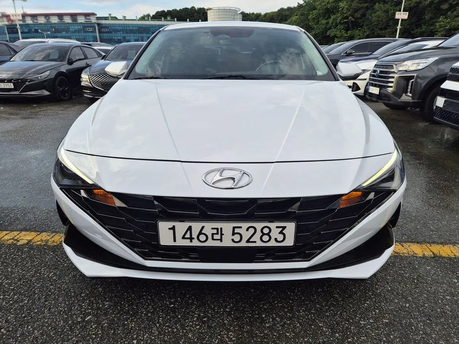 Hyundai AVANTE — фото 1