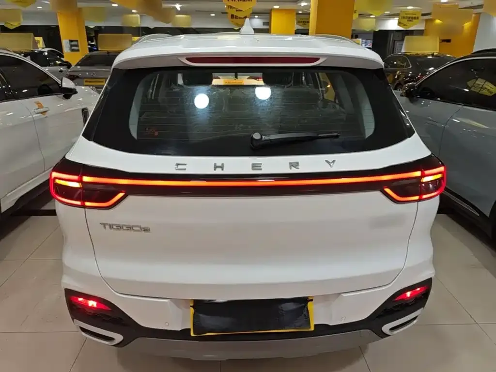 Chery Tiggo 8 — фото 10