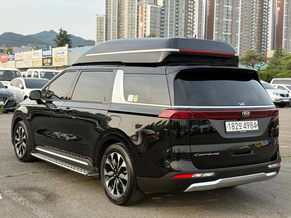 Kia Carnival — фото 10