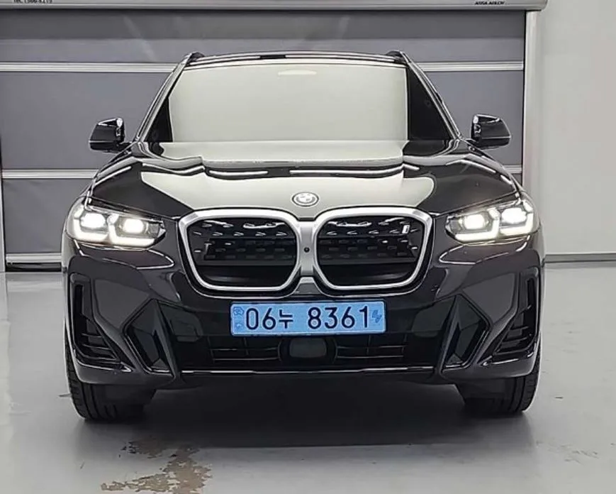 BMW iX3 — фото 4