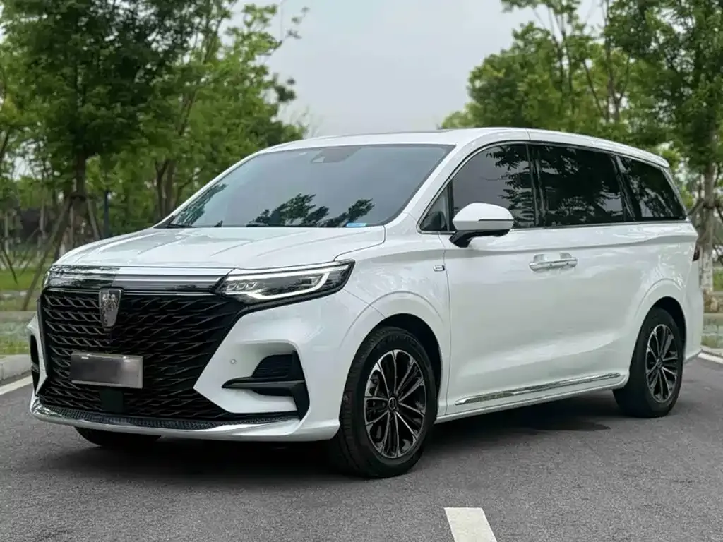 Roewe iMAX8 — фото 1