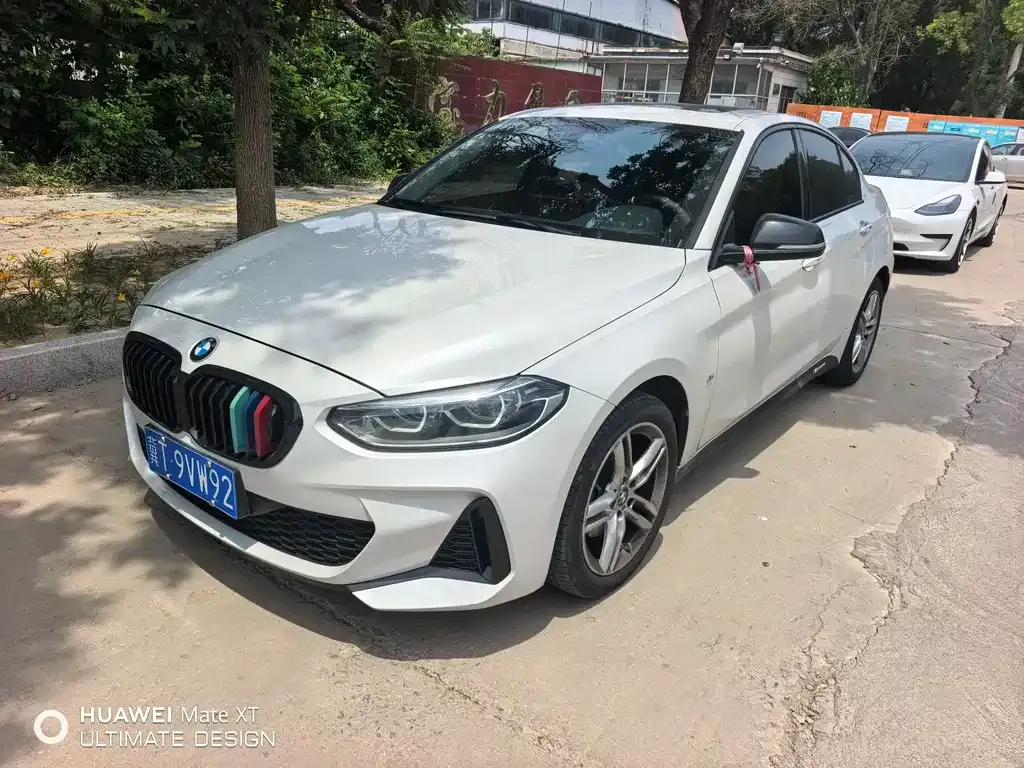 BMW 1 Series — фото 1