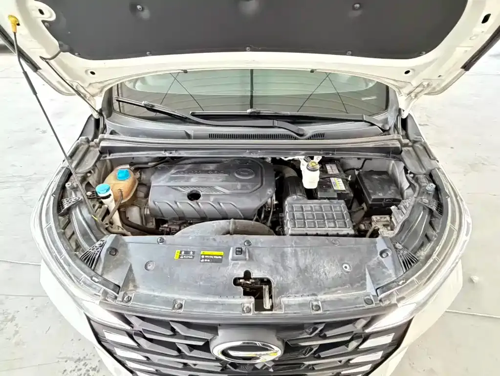GAC Motor Trumpchi M6 — фото 10