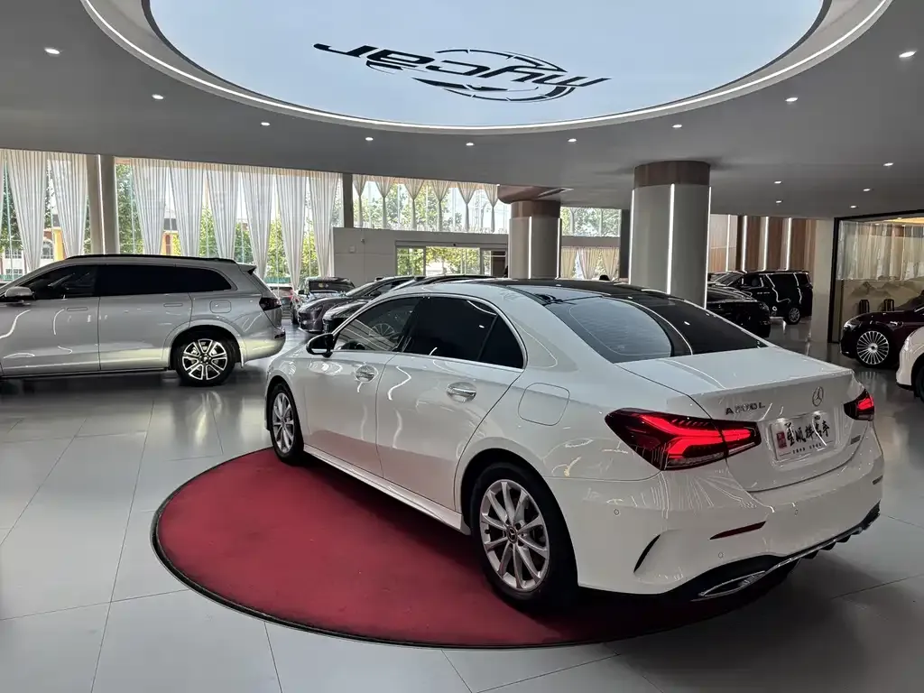 Mercedes-Benz A-Class — фото 2
