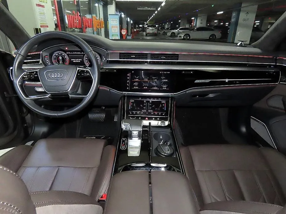 Audi A8 — фото 7