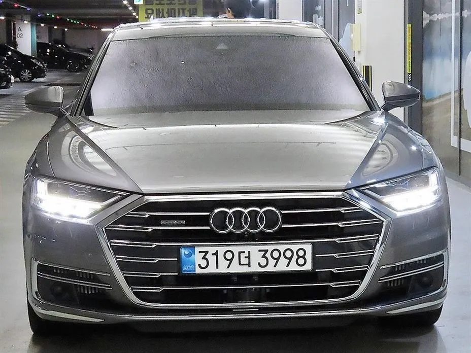 Audi A8 — фото 2