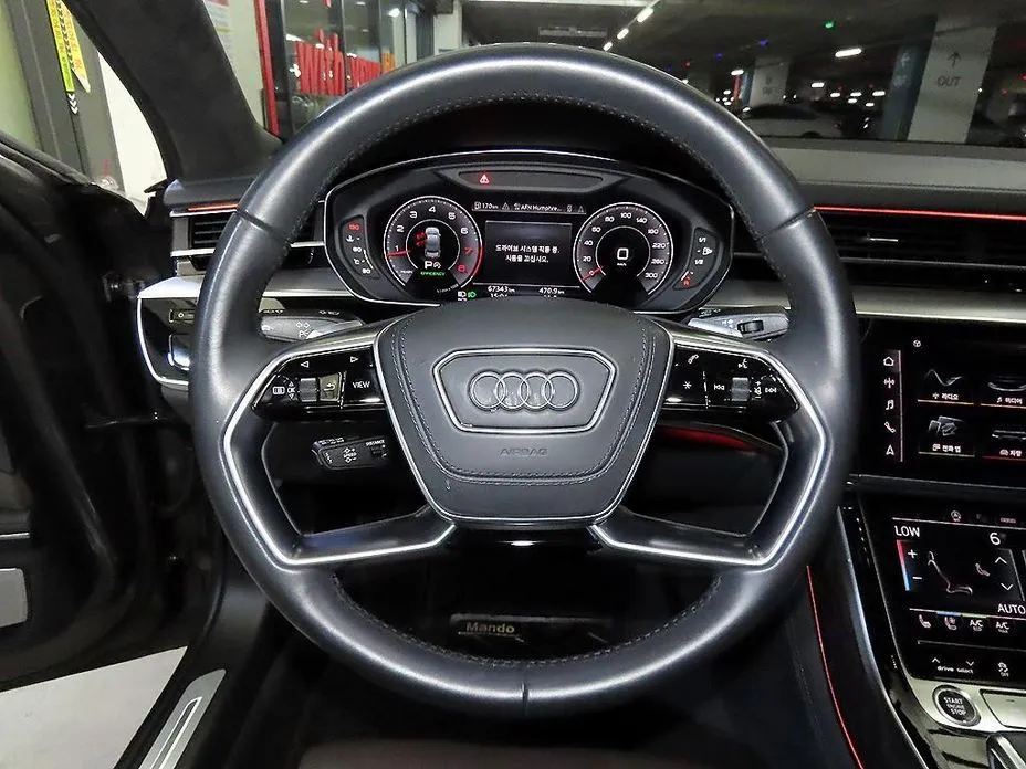 Audi A8 — фото 3