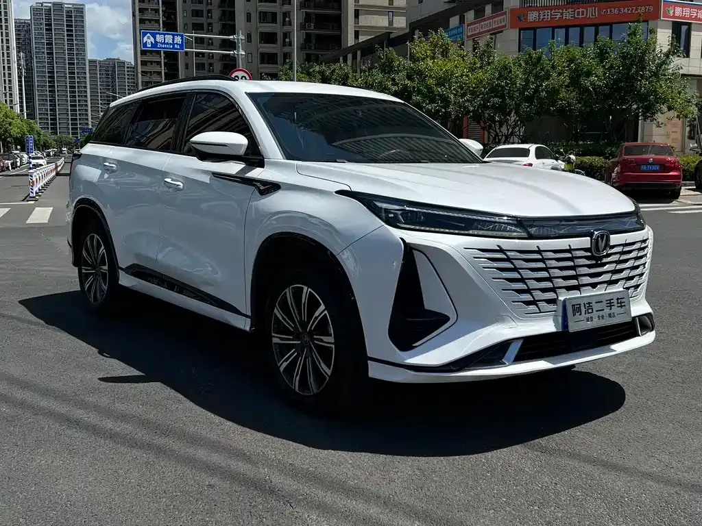 Changan CS75 PLUS — фото 10