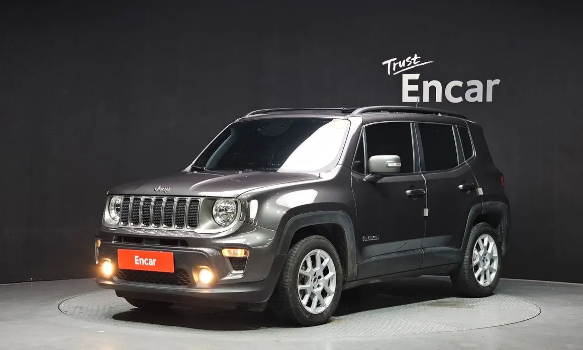 Jeep Renegade — фото 1