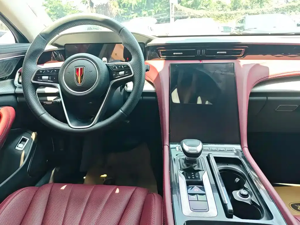 Hongqi H5 — фото 10