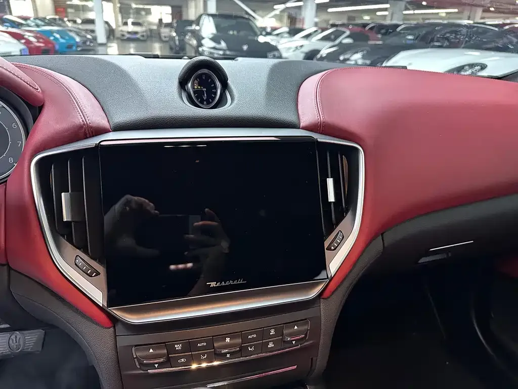 Maserati Ghibli — фото 6