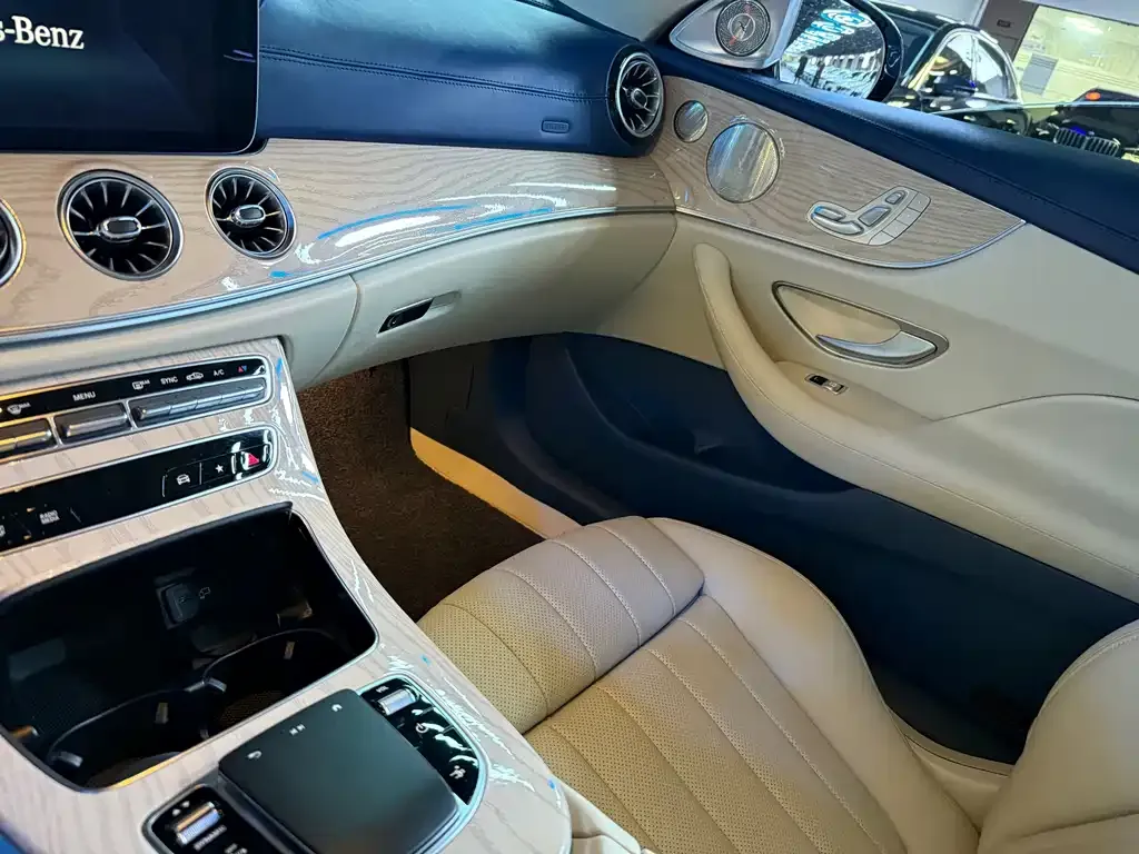 Mercedes-Benz E-Class (Import) — фото 9