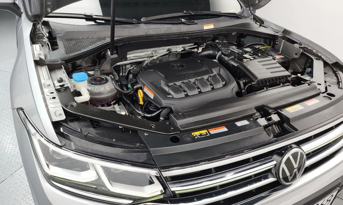 Volkswagen Tiguan — фото 7