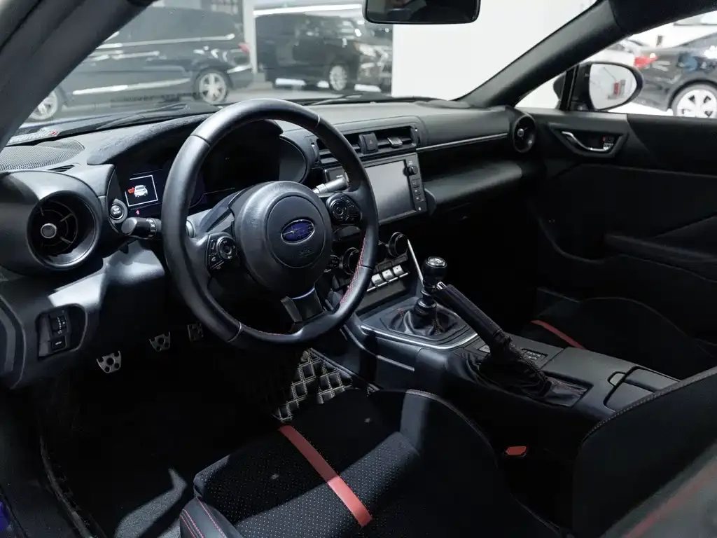 Subaru BRZ — фото 3