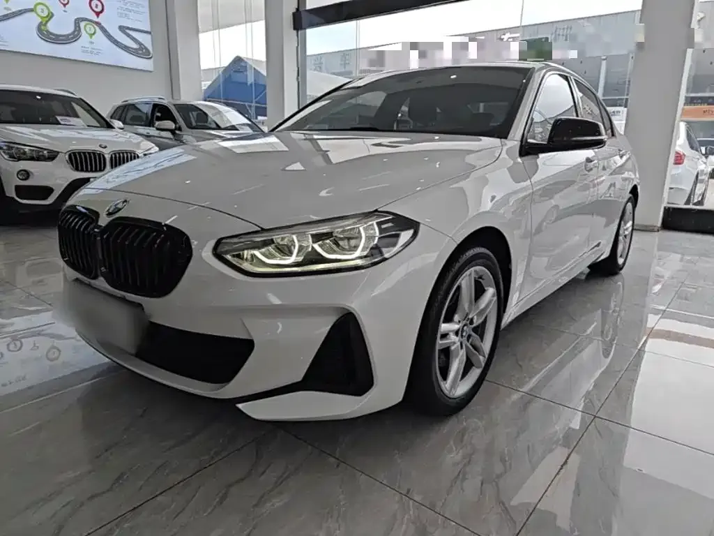 BMW 1 Series — фото 1