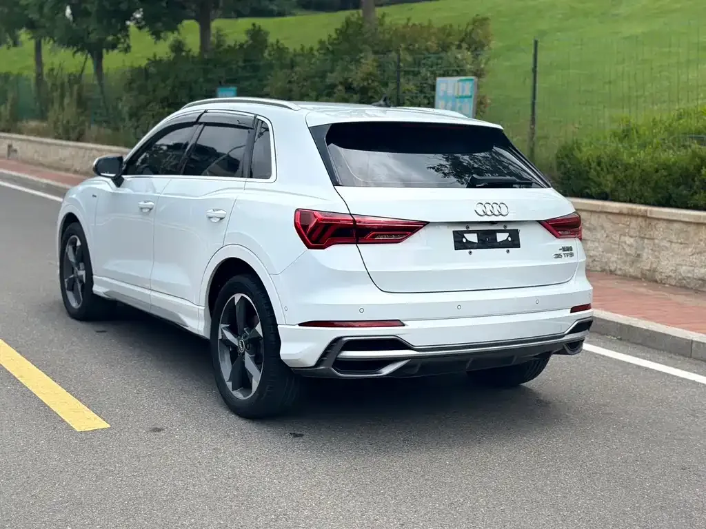Audi Q3 — фото 9