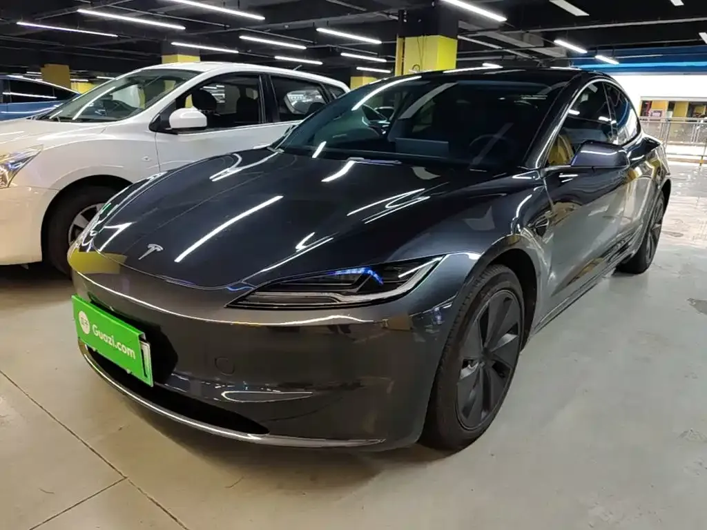 Tesla Model 3 — фото 8
