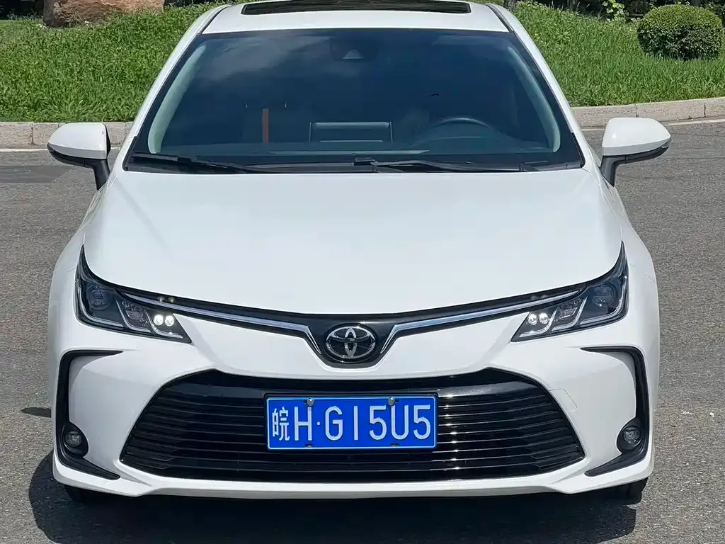 Toyota Corolla — фото 3