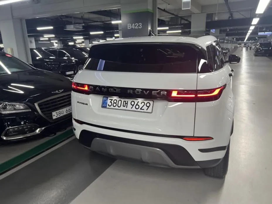 Land Rover Range Rover Evoque — фото 8