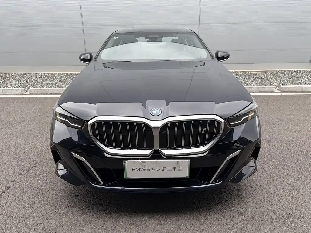 BMW i5 — фото 10