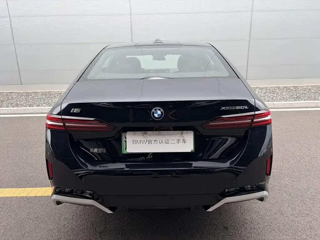 BMW i5 — фото 7