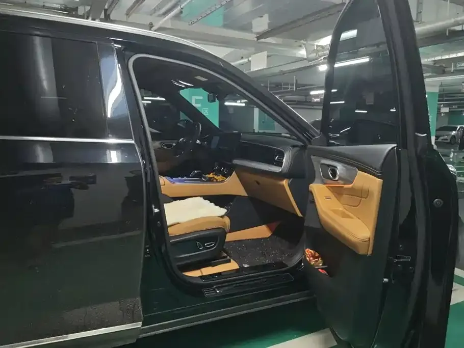 GAC Motor Trumpchi GS8 — фото 4