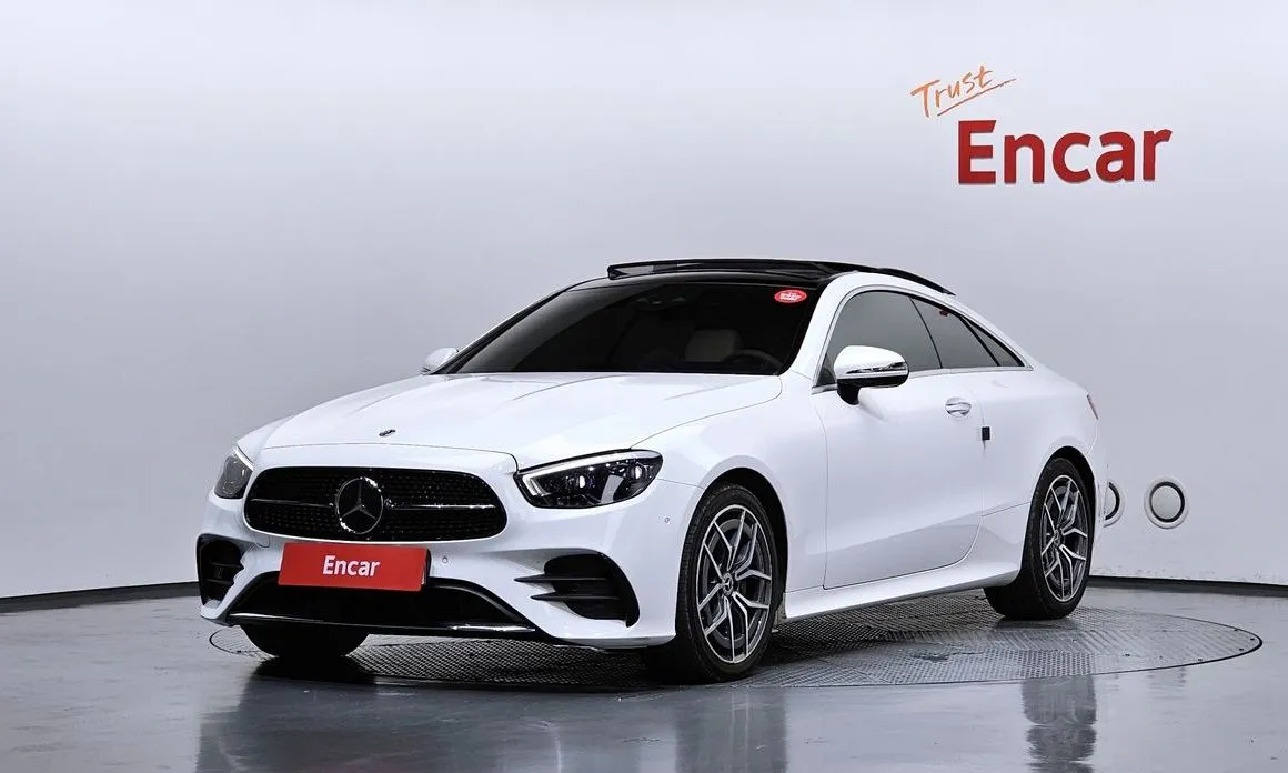 Mercedes-Benz E-Class — фото 1