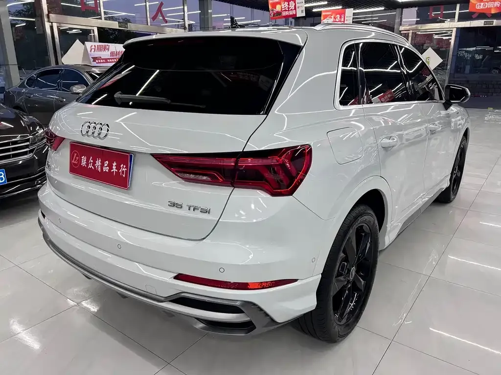 Audi Q3 — фото 4