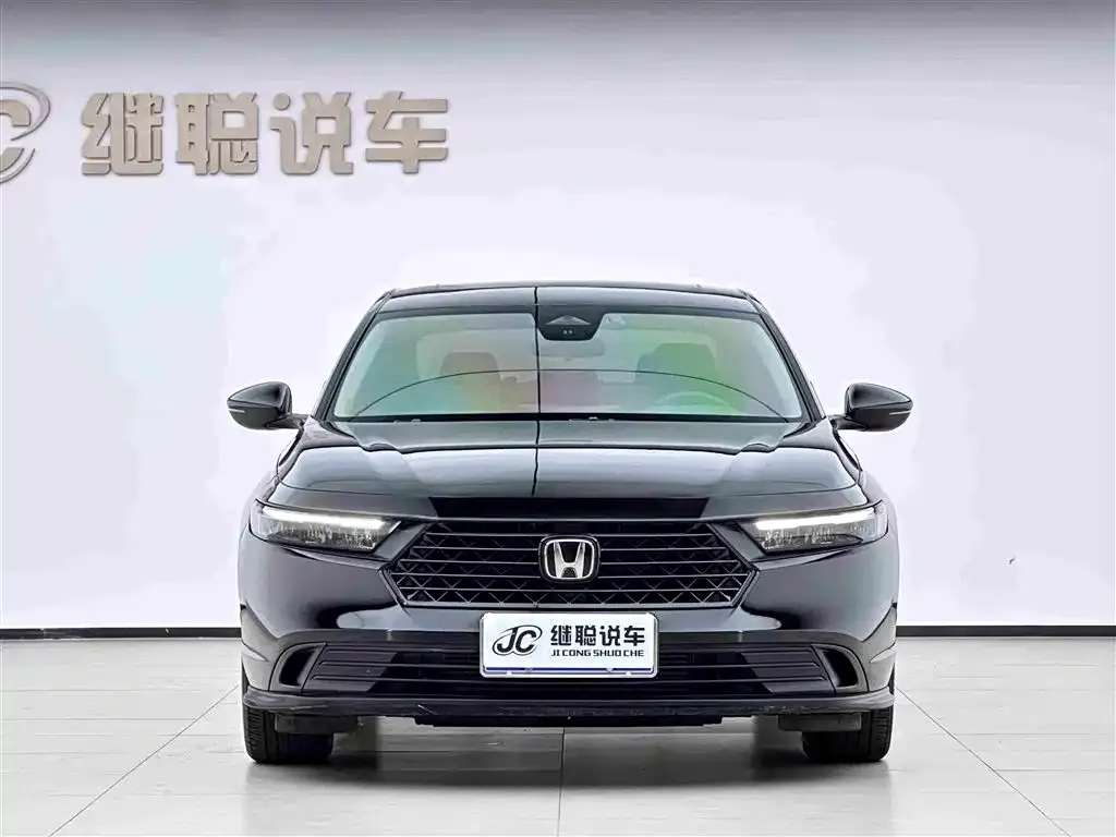 Honda Accord — фото 3