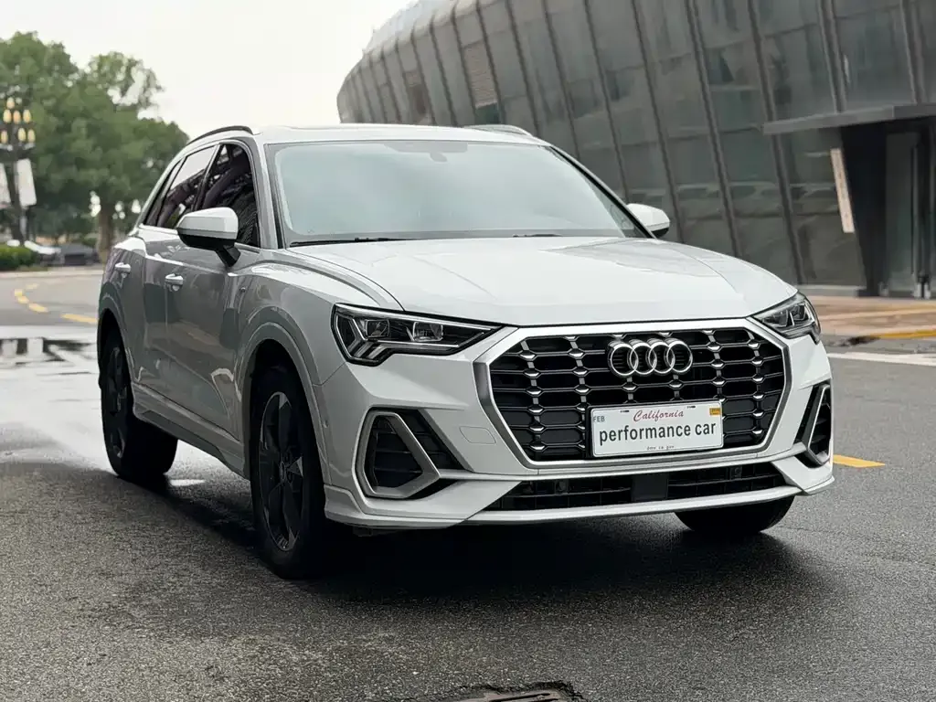 Audi Q3 — фото 9