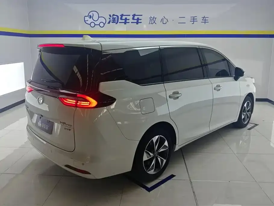 GAC Motor Trumpchi M6 — фото 9
