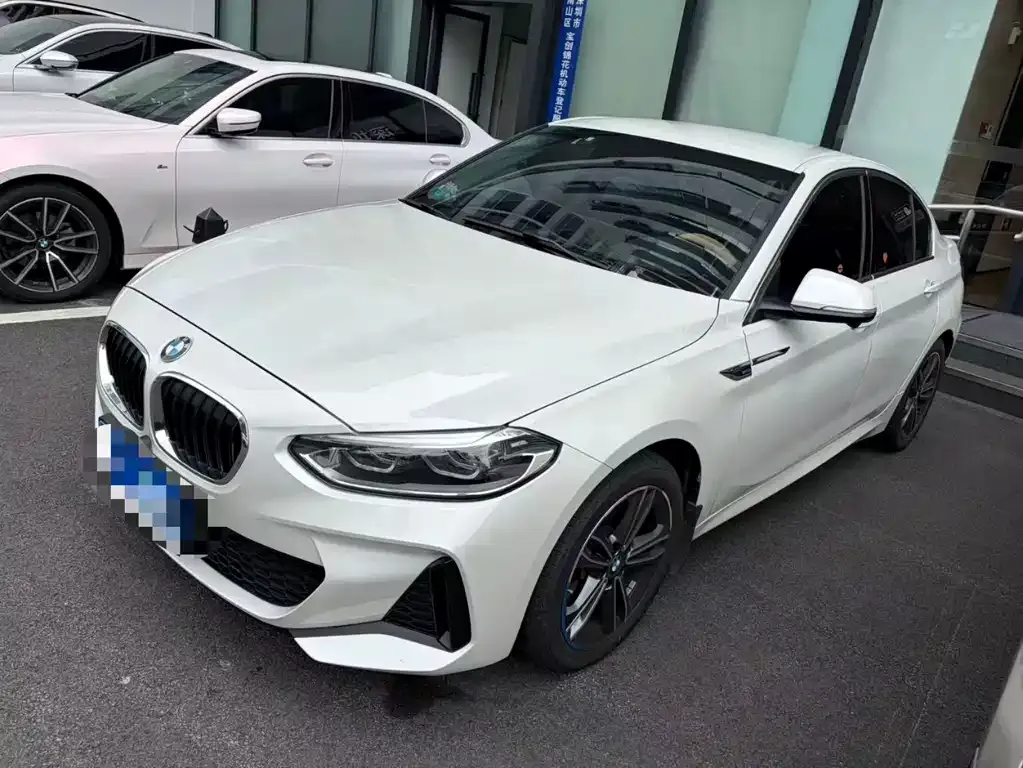 BMW 1 Series — фото 1