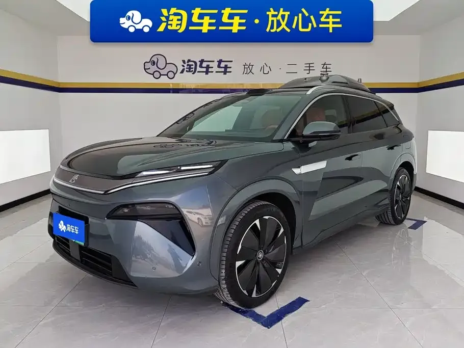 BYD Tang L — фото 1