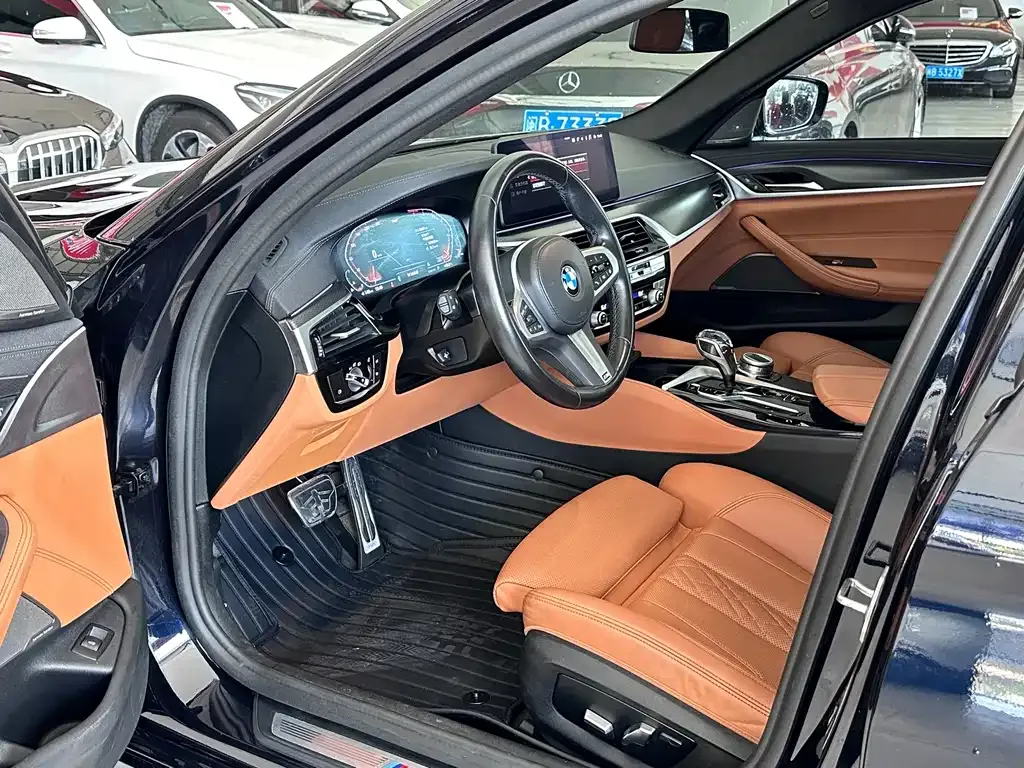 BMW 5 Series (Import) — фото 9