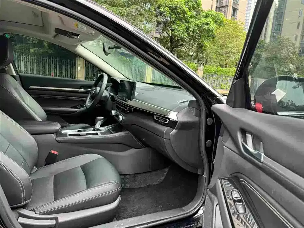 Nissan Teana — фото 6