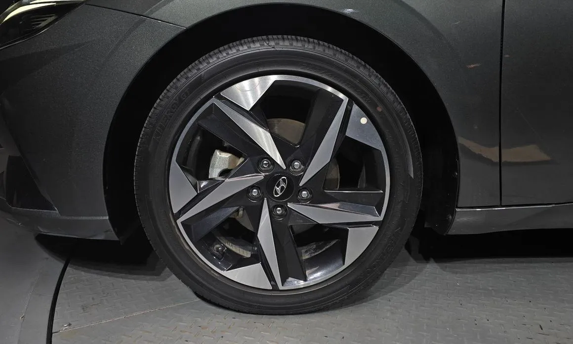 Hyundai AVANTE — фото 4