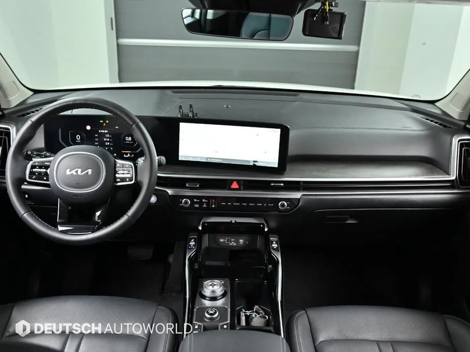 Kia Sorento — фото 9