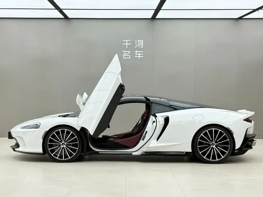 McLaren GT — фото 3