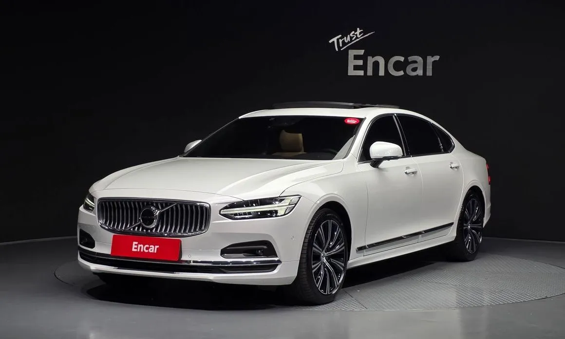 Volvo S90 — фото 1
